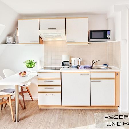 Ferienwohnung Mit Balkon In Zentraler Und Ruhiger Lage Busum Ngoại thất bức ảnh