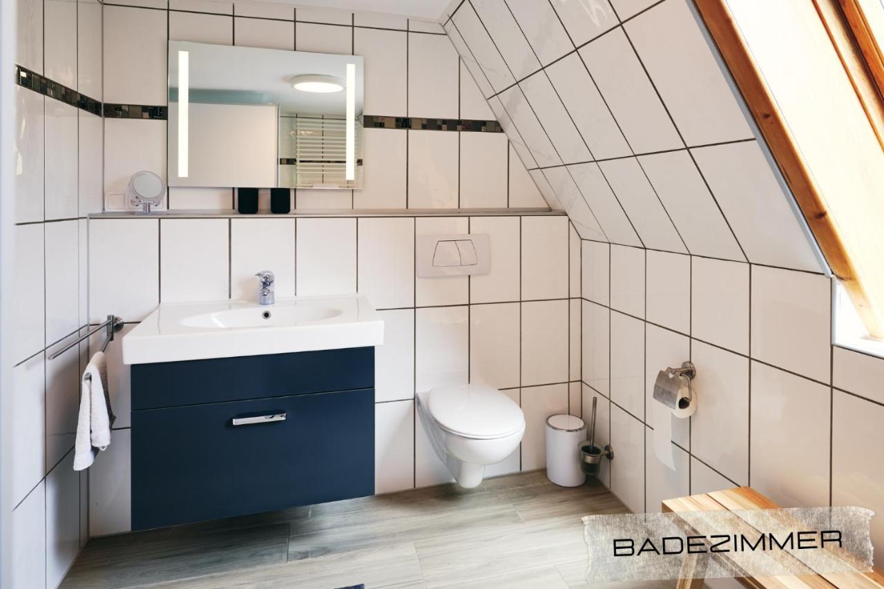 Ferienwohnung Mit Balkon In Zentraler Und Ruhiger Lage Busum Ngoại thất bức ảnh